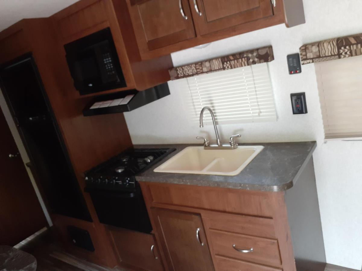 2017 Camper Located At The St. George Rv Park! Hotel ภายนอก รูปภาพ